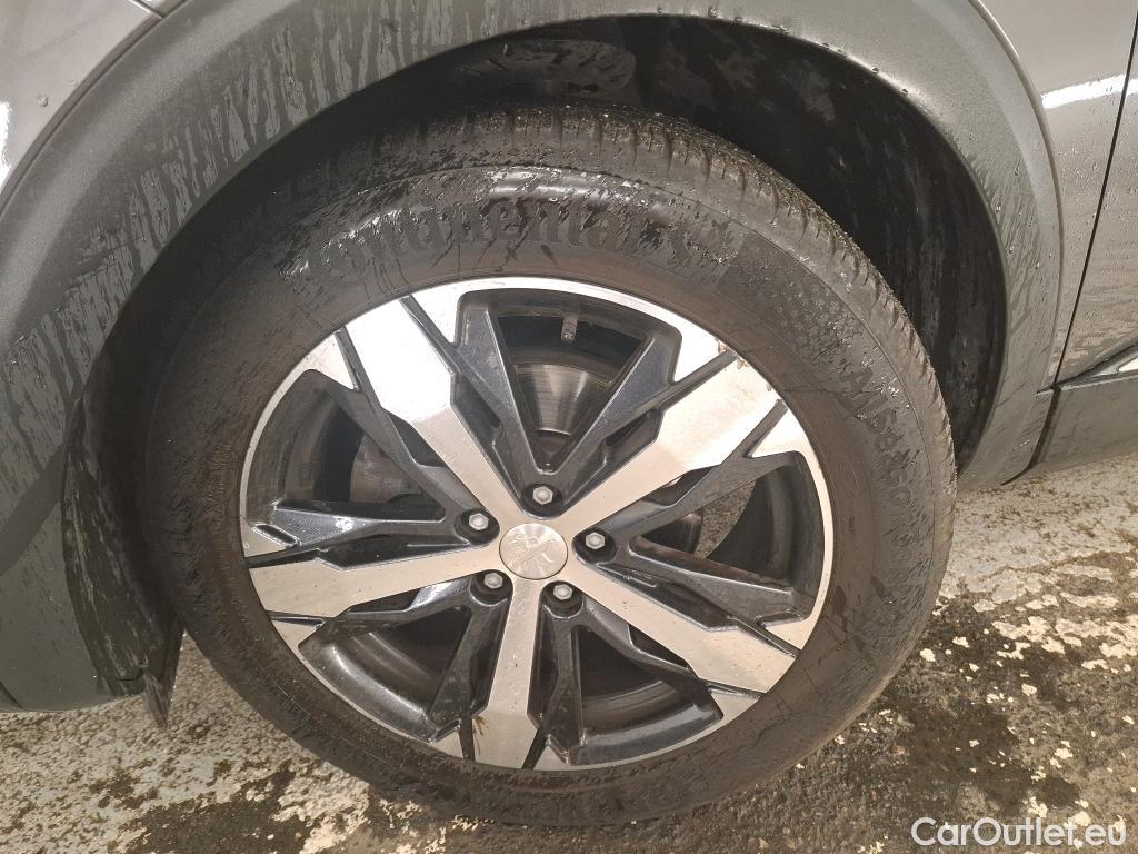 Peugeot  5008  Allure Pack 1.5 HDi 130CV BVA8 7 Sieges E6d #38