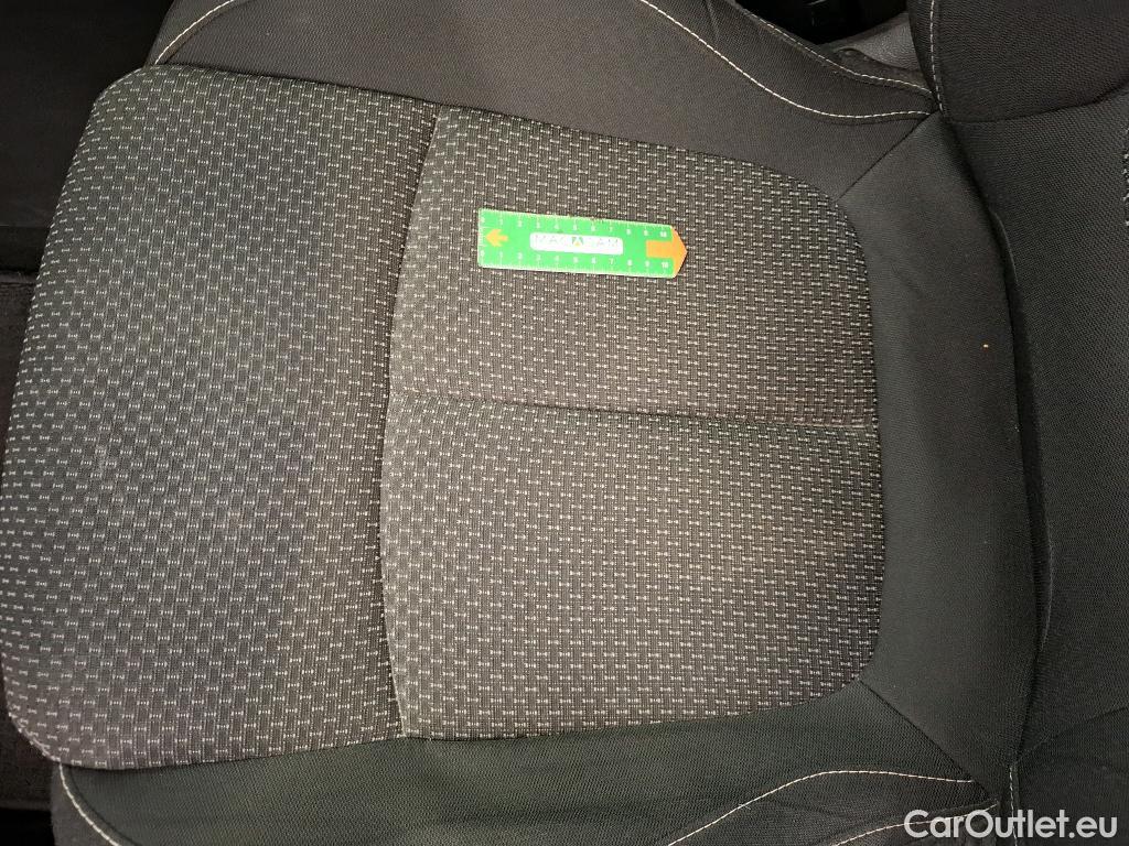  Renault  Kadjar RENAULT  / 2018 / 5P / Crossover Evolution dCi 115 EDC #23