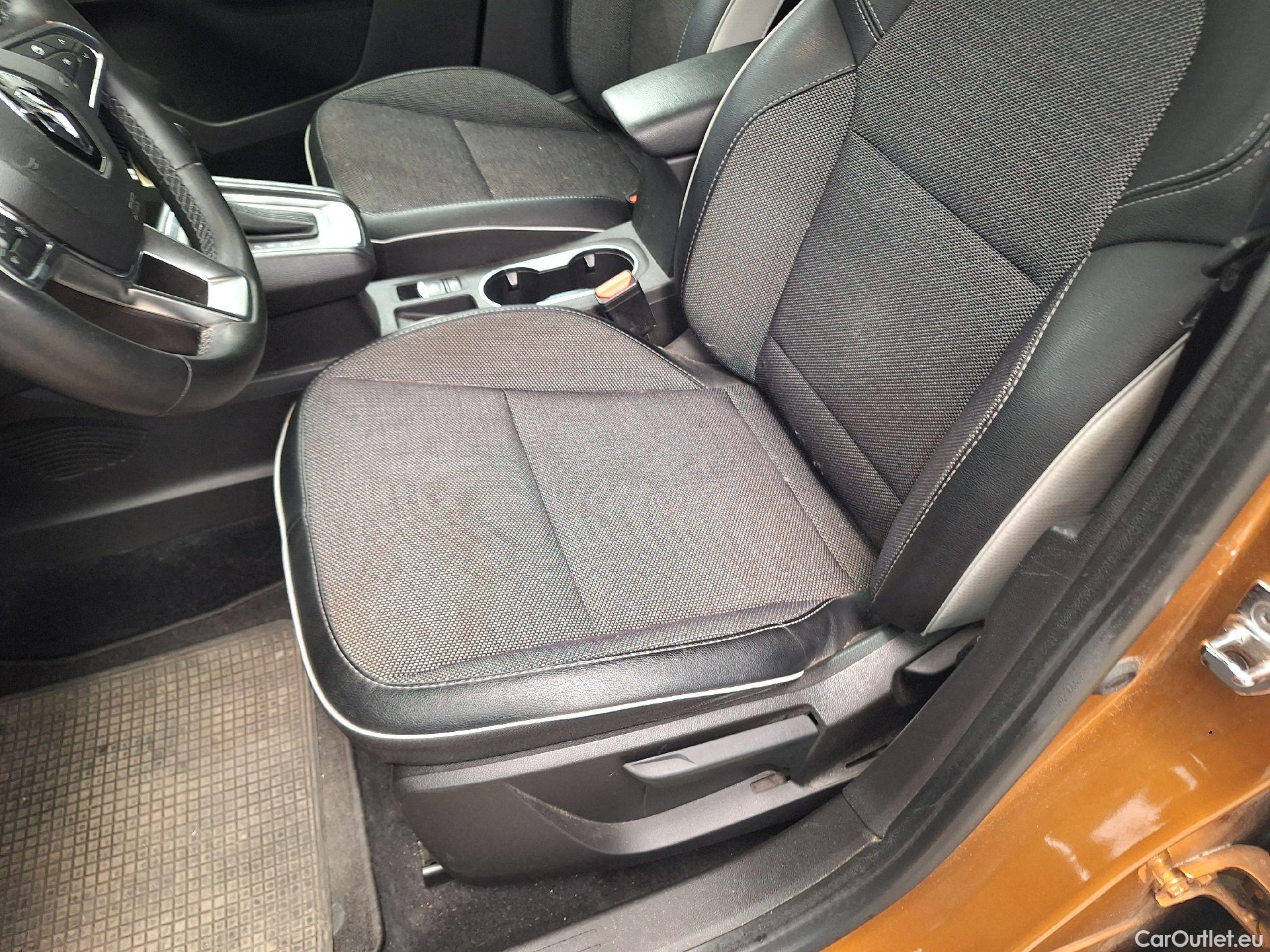  Renault  Captur Renault,  '19, Renault  TCe 140 EDC Intens 5d #6