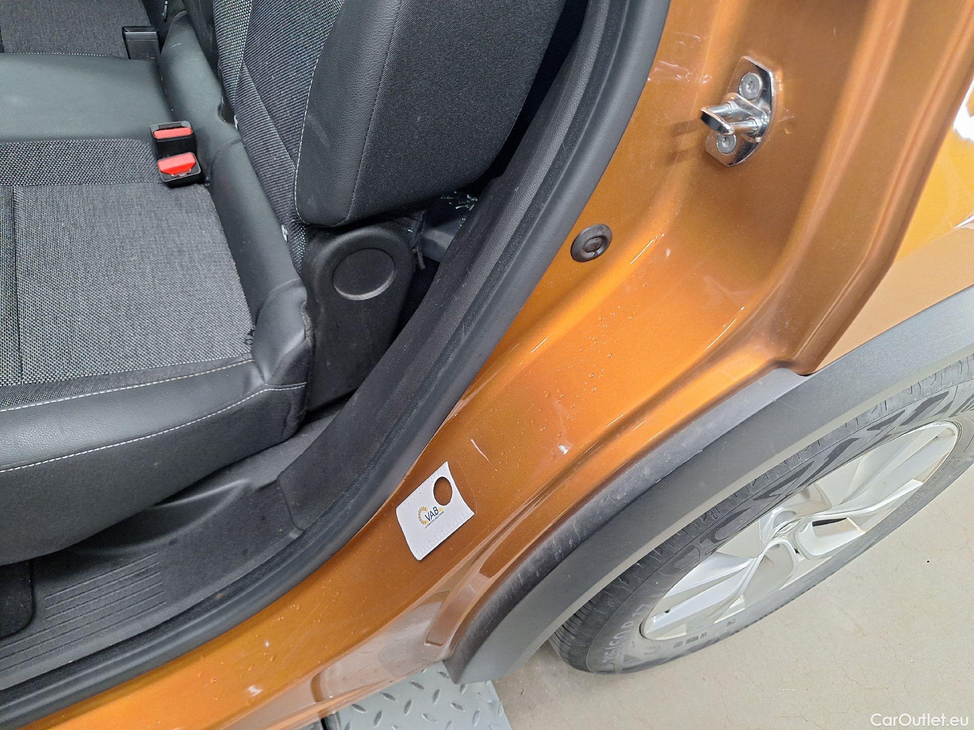  Renault  Captur Renault,  '19, Renault  TCe 140 EDC Intens 5d #9