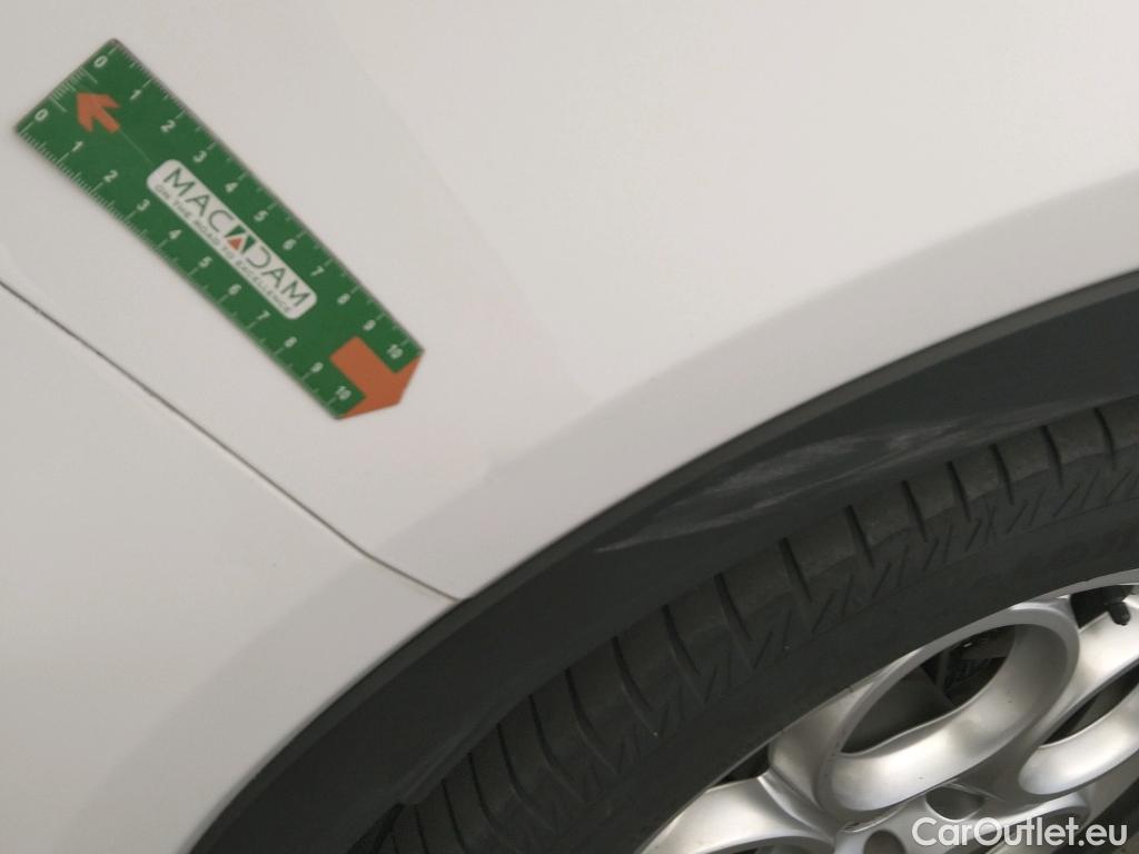  Alfa Romeo  TONALE Alfa Romeo  / 2022 / 5P / todoterreno 1.5 MHEV GASOLINA 130 CV SPRINT FWD #27