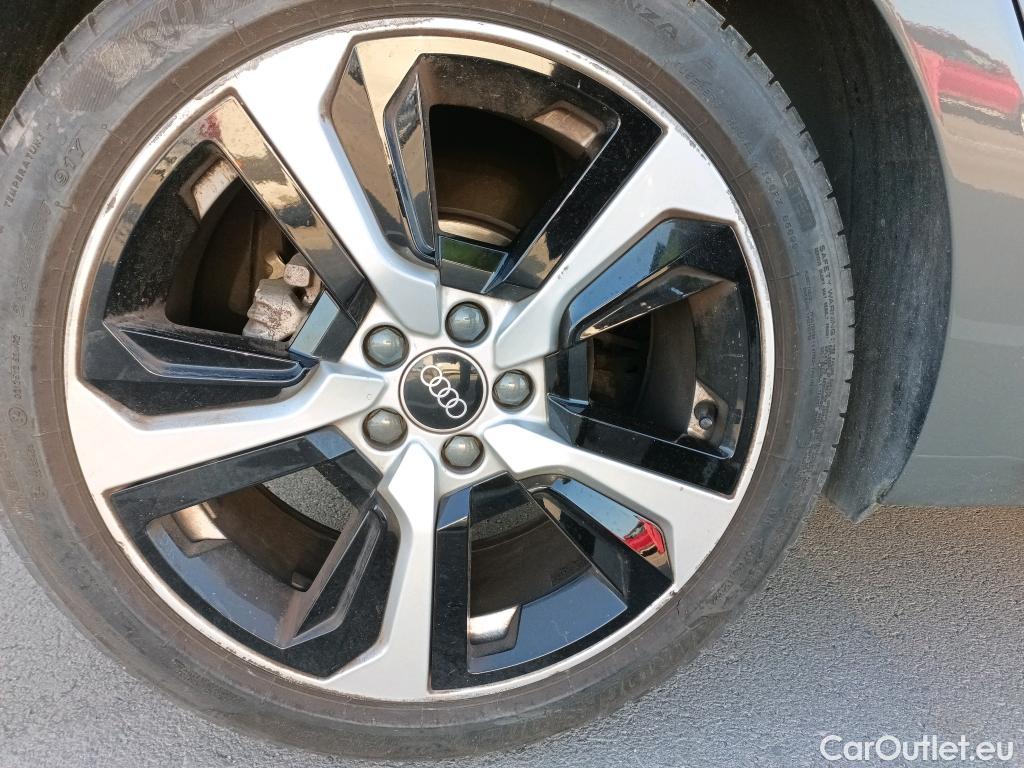  Audi  A1 Sportback AUDI A1 / 2018 / 5P / berlina con portón Sportback Adrenalin 30 TFSI 81kW S tron(SP) #14