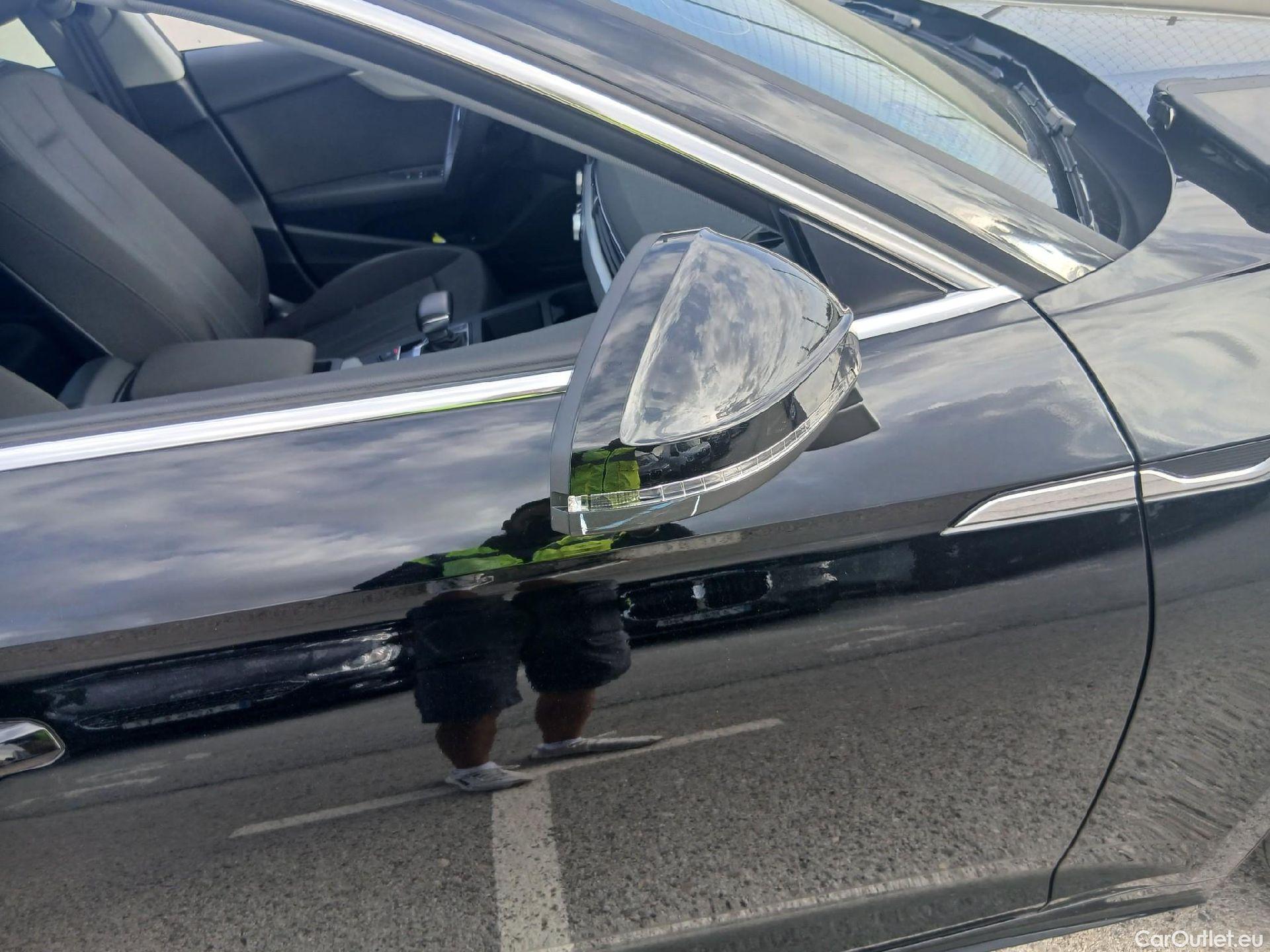  Audi  A5 Sportback AUDI A5 / 2019 / 5P / berlina con portón Advanced 35 TDI 120kW S tronic Sportback #18