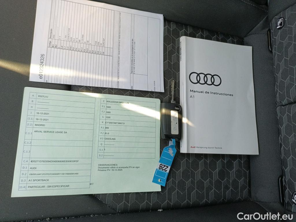  Audi  A1 Sportback AUDI A1 / 2018 / 5P / berlina con portón Sportback Adrenalin 30 TFSI 81kW S tron(SP) #1