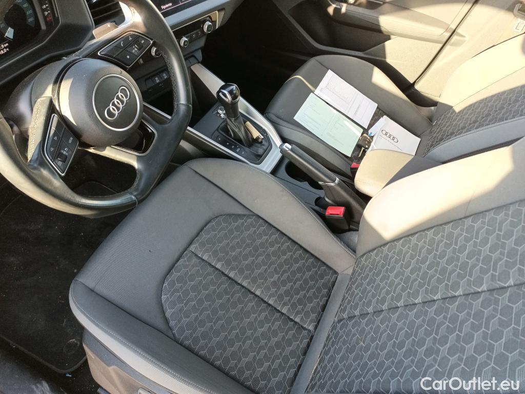  Audi  A1 Sportback AUDI A1 / 2018 / 5P / berlina con portón Sportback Adrenalin 30 TFSI 81kW S tron(SP) #20