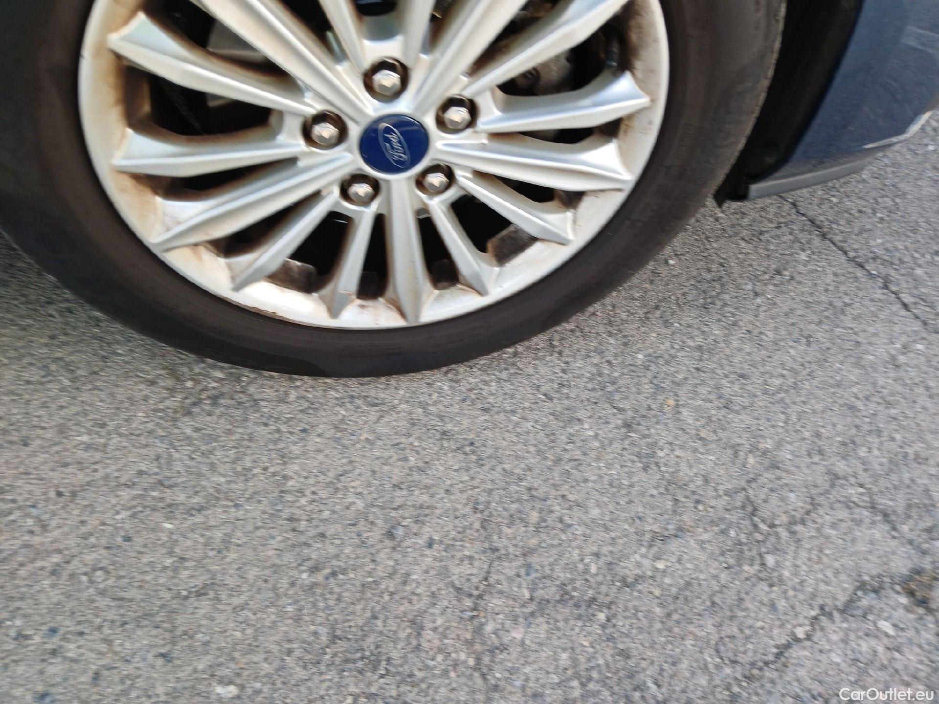  Ford  Focus FORD  1.5 Ecoblue 120 CV Titanium #51