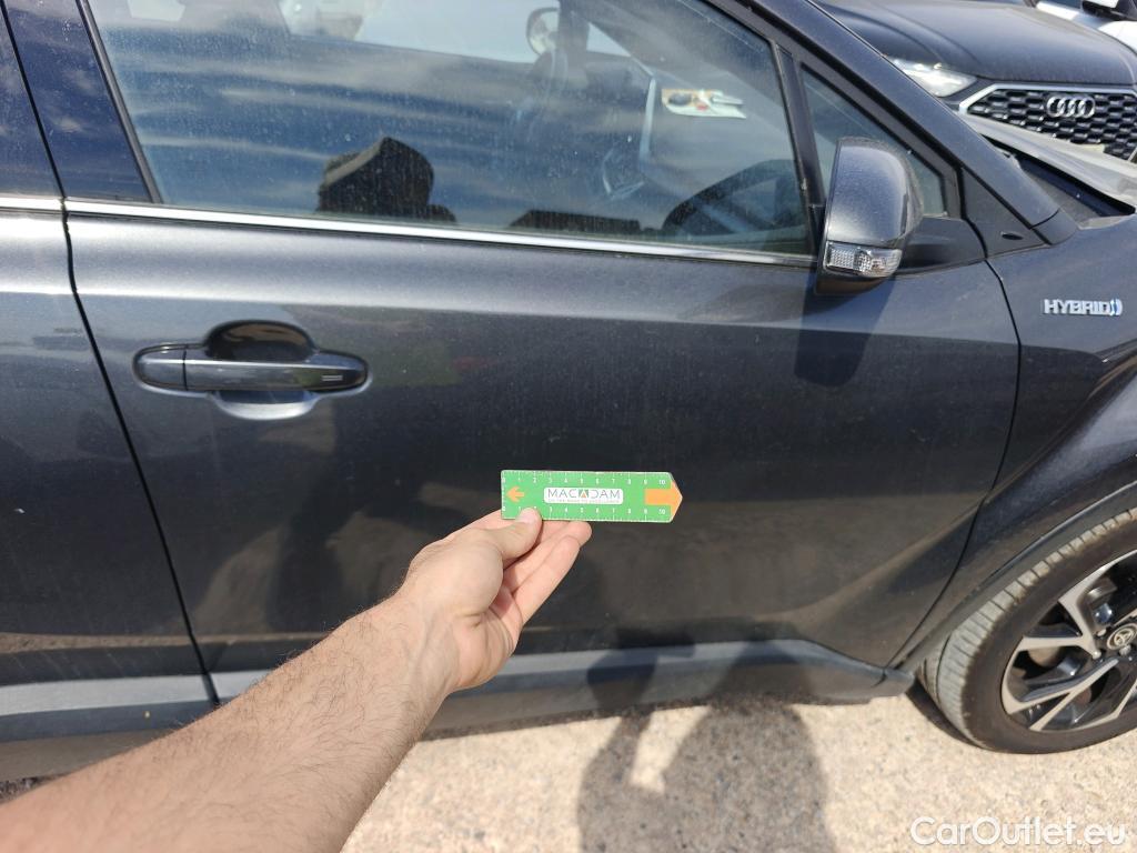  Toyota  C-HR TOYOTA  / 2019 / 5P / todoterreno 1.8 125H Advance #25