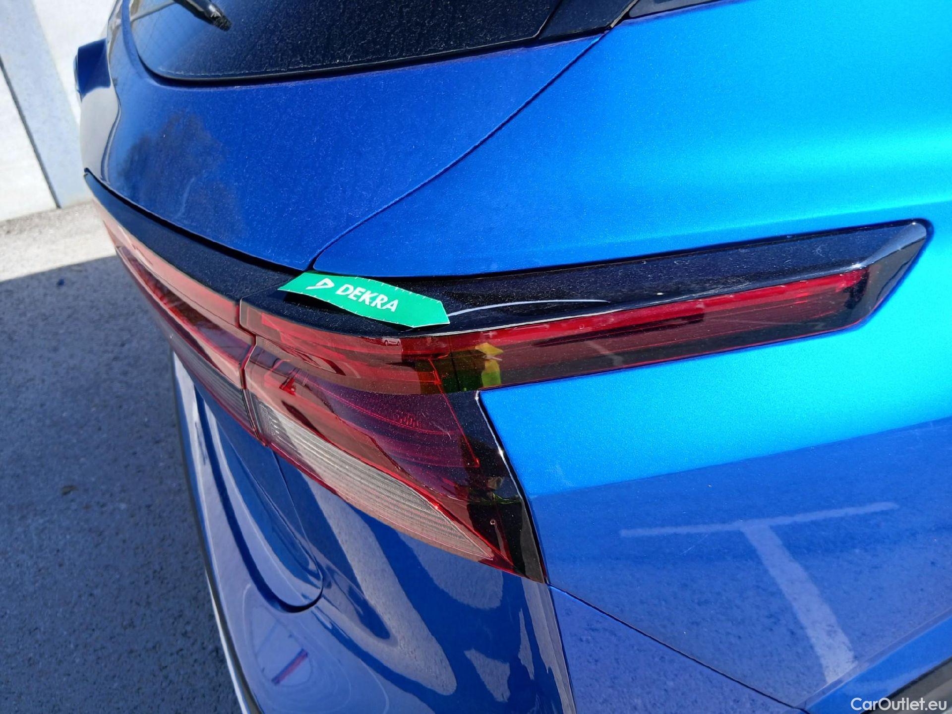  Nissan  Qashqai NISSAN  / 2021 / 5P / todoterreno DIG-T 116kW Xtronic N-Connecta #11