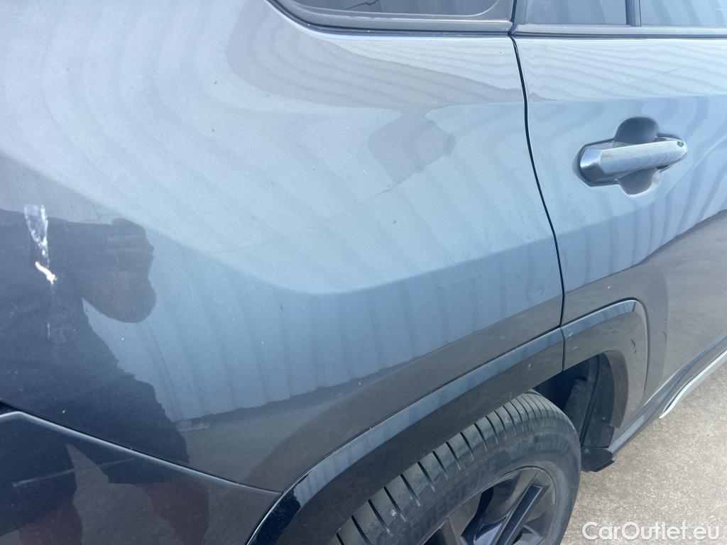  Toyota  RAV4 TOYOTA  / 2018 / 5P / todoterreno 2.5l 220H Style 4WD #4