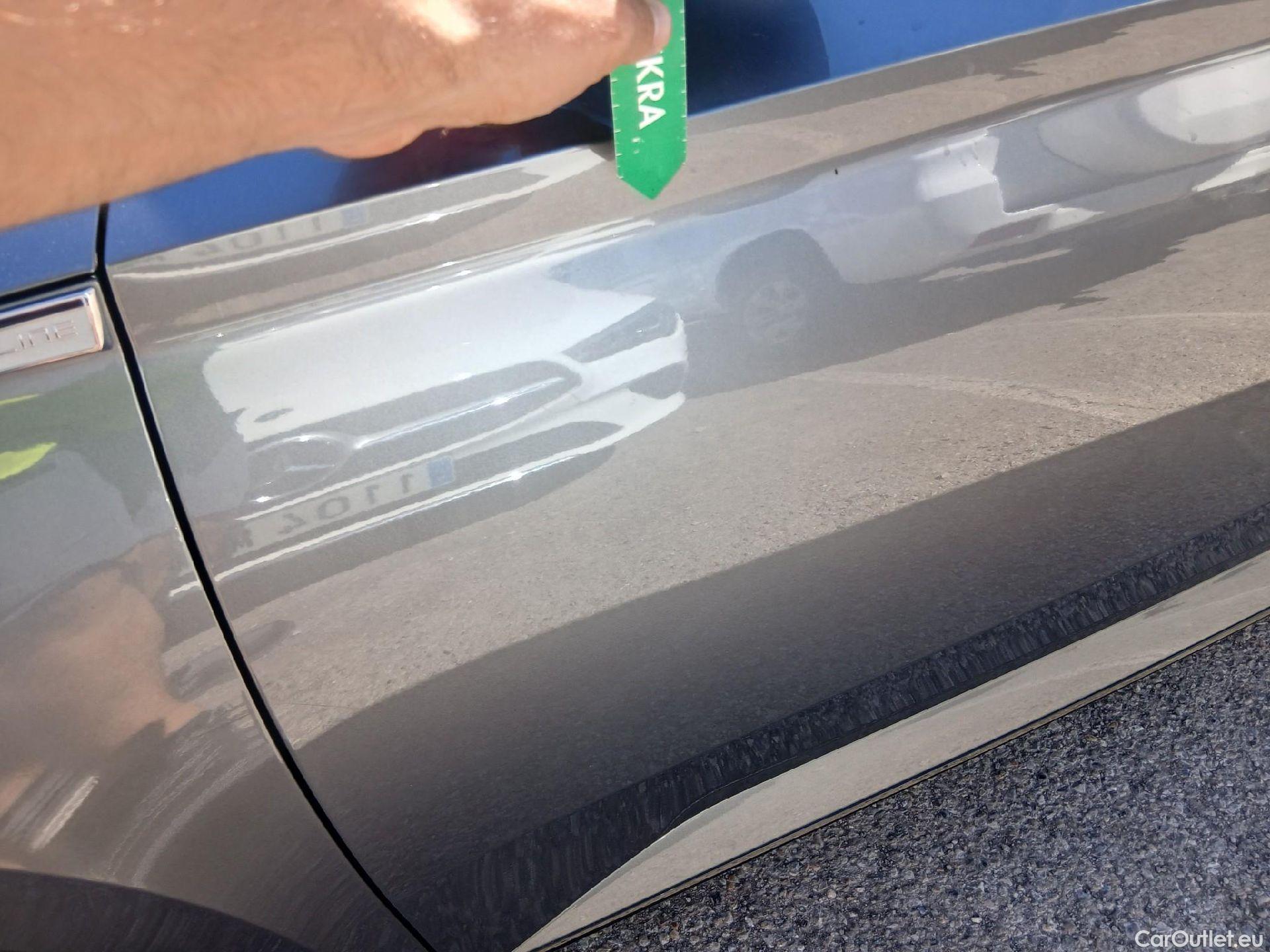  Skoda  Superb SKODA  / 5P / 2.0 TDI 200 CV DSG Sportline #9