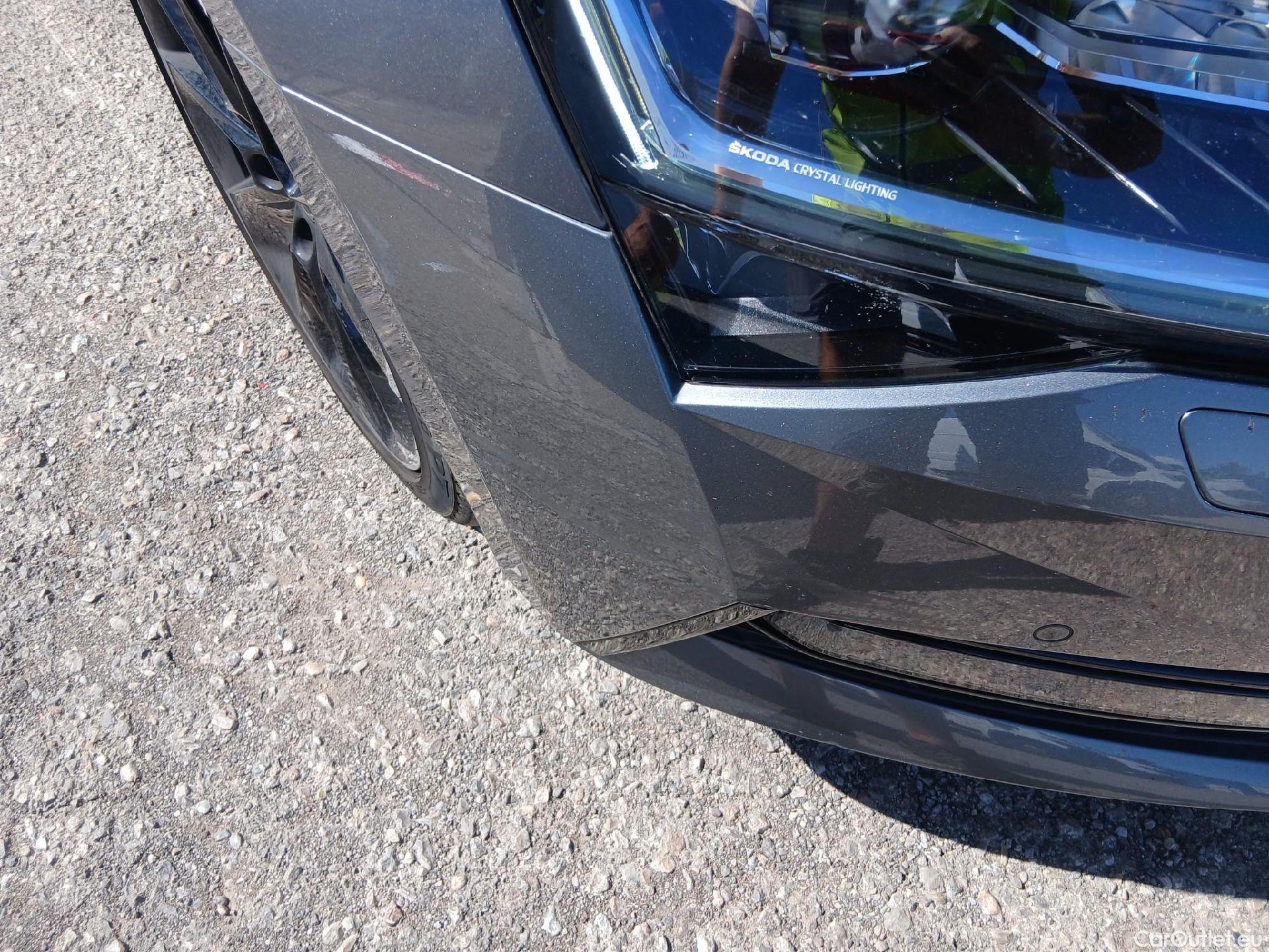  Skoda  Superb SKODA  / 5P / 2.0 TDI 200 CV DSG Sportline #2