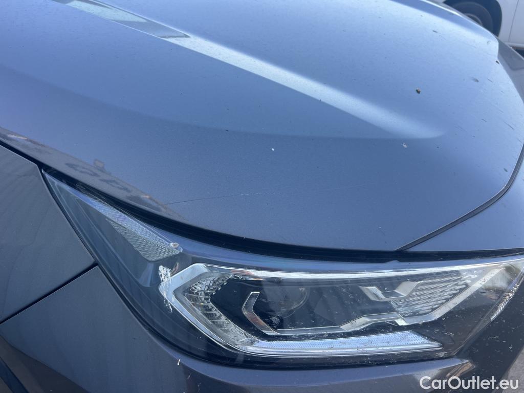  Toyota  RAV4 TOYOTA  / 2018 / 5P / todoterreno 2.5l 220H Style 4WD #6