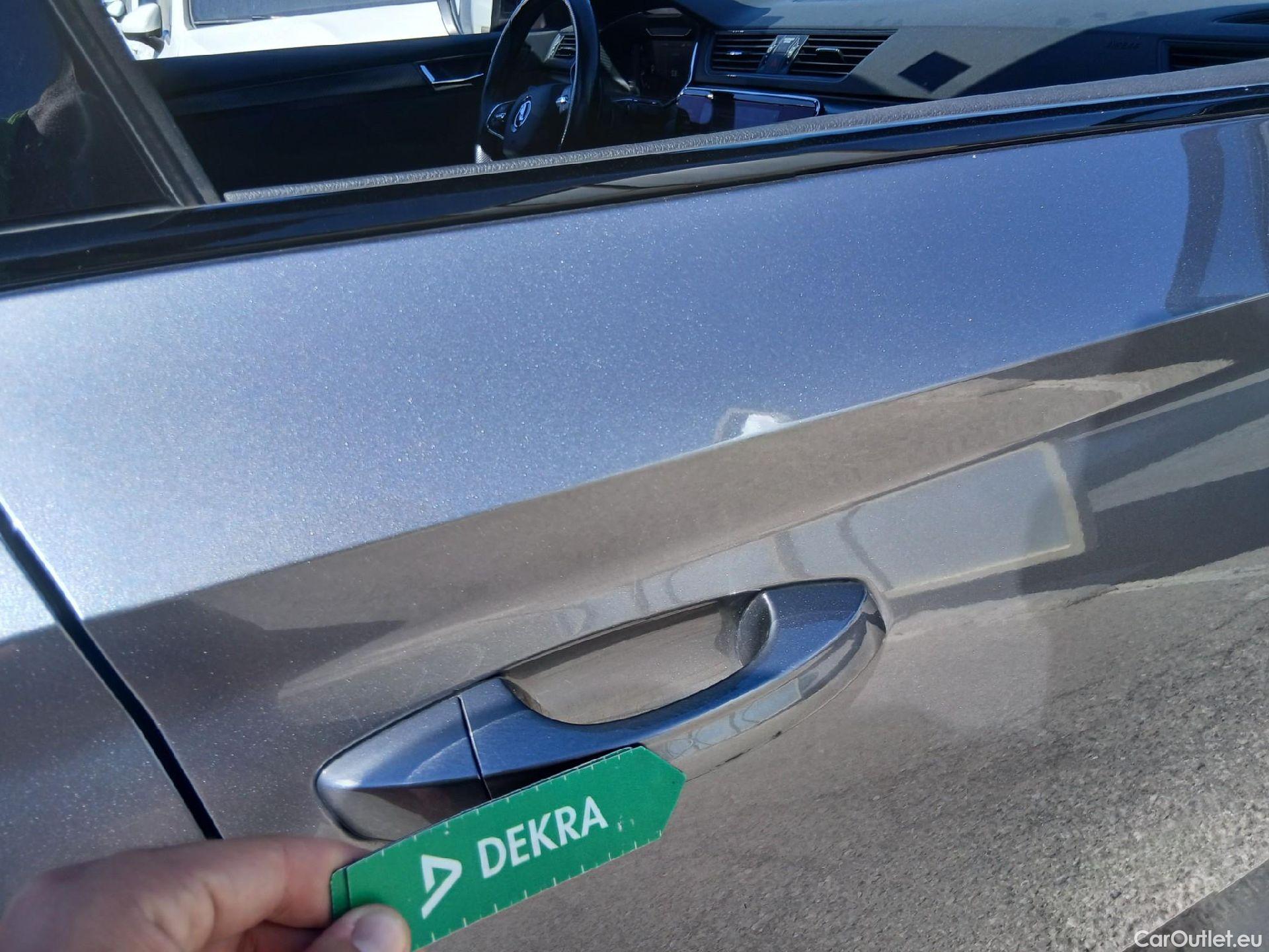  Skoda  Superb SKODA  / 5P / 2.0 TDI 200 CV DSG Sportline #30
