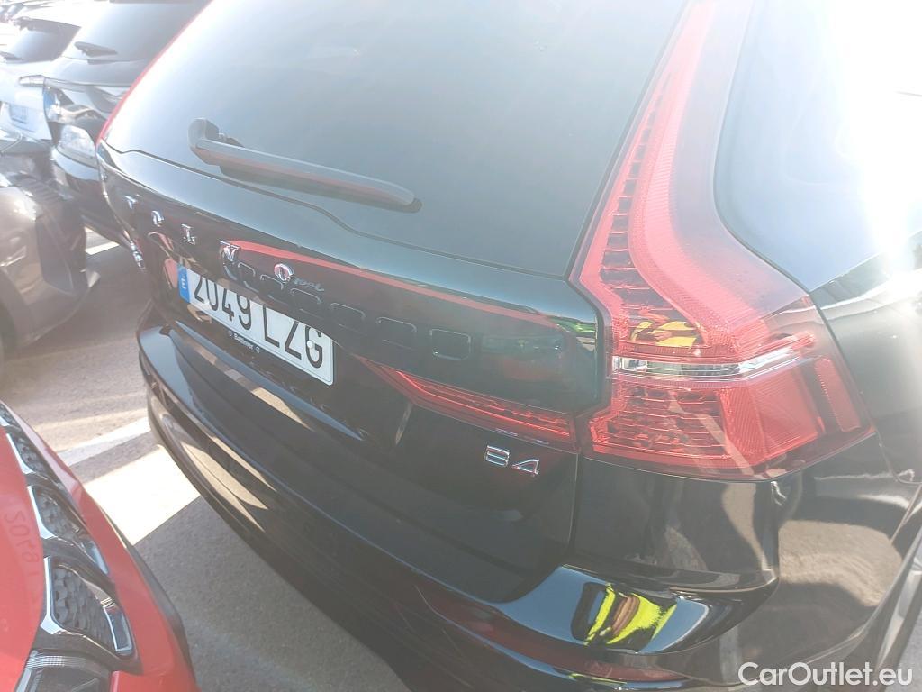  Volvo  XC60 VOLVO  2.0 B4 D Core 200 CV #1