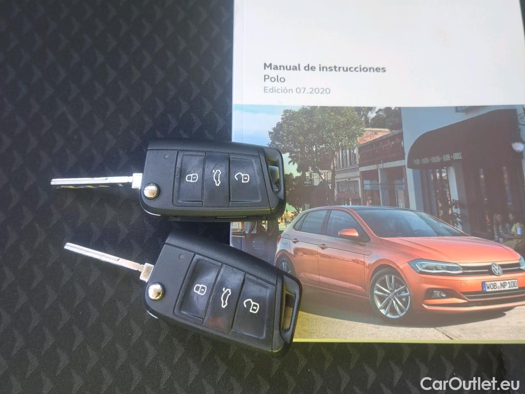  Volkswagen  Polo VOLKSWAGEN  / 2017 / 5P / berlina con portón United 1.0 TSI 70kW (95CV)(SP) #11