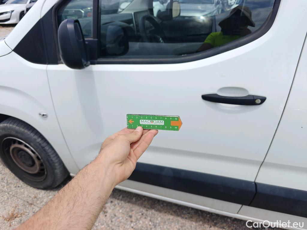  Citroen  Berlingo CITROEN  / 2018 / 4P / furgón derivado de turismo Talla M BlueHDi 100 CLUB #18
