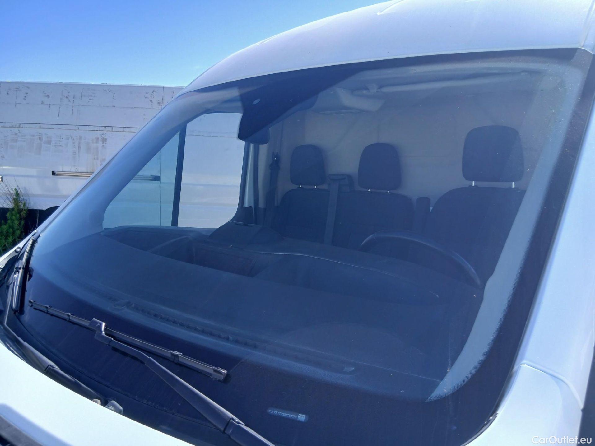  Ford  Transit FORD  / 4P / 350 130 CV L2H2 Van Trend FWD #3