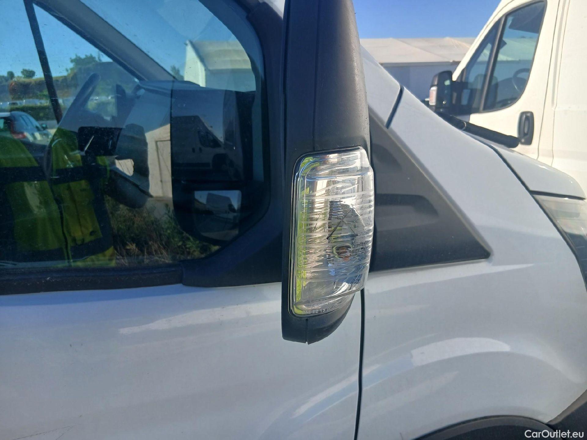  Ford  Transit FORD  / 2013 / 4P / furgón 350 96kW L3H2 Van Trend FWD MHEV #15