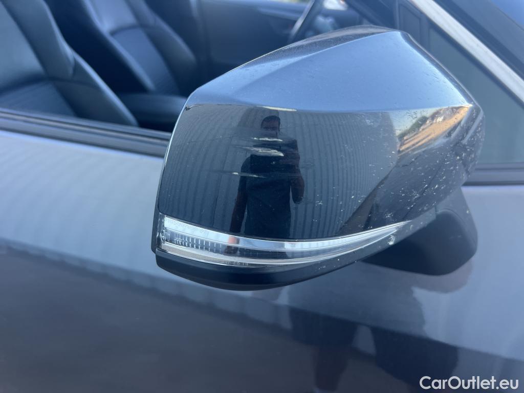  Toyota  RAV4 TOYOTA  / 2018 / 5P / todoterreno 2.5l 220H Style 4WD #41