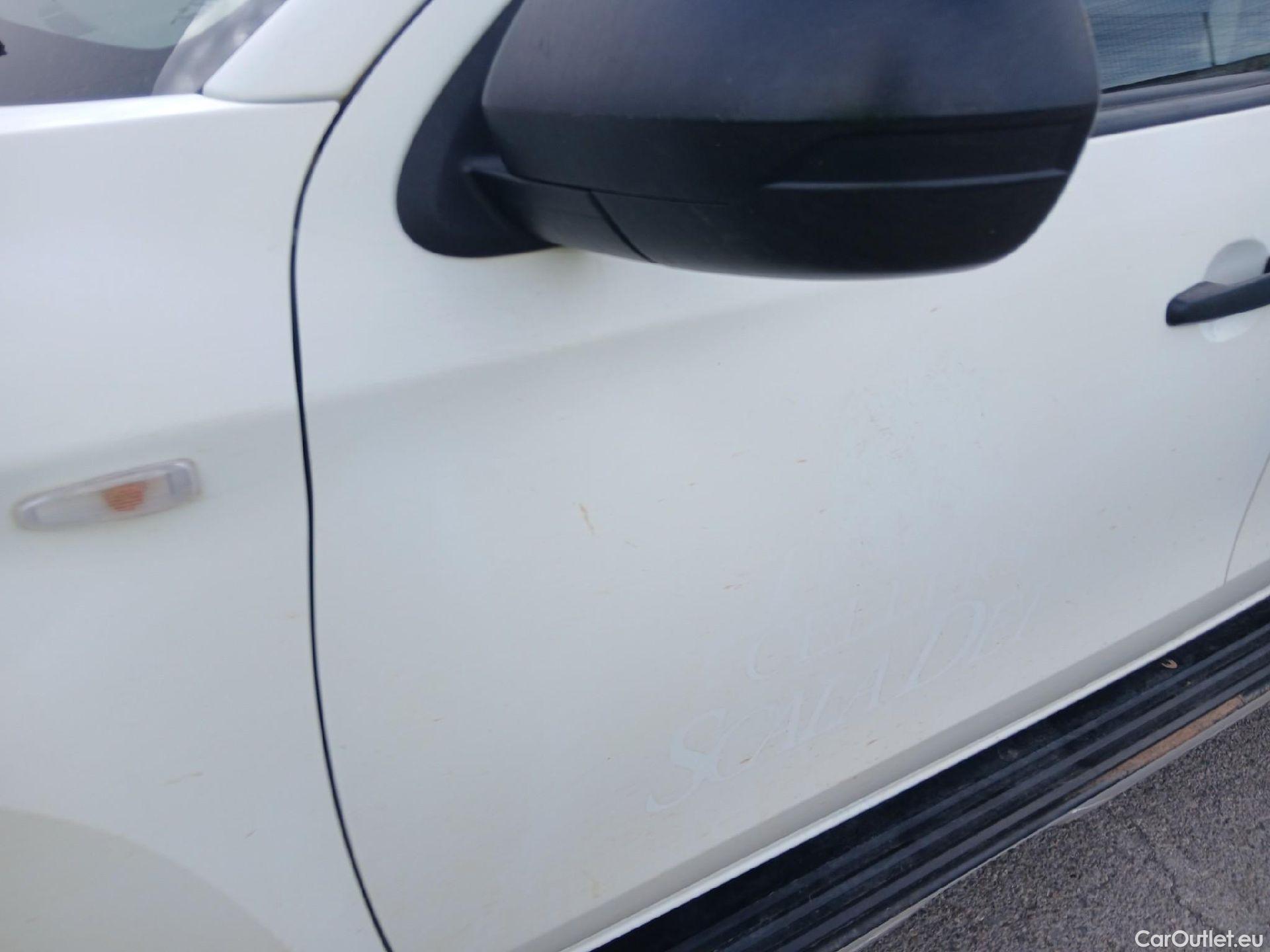  Mitsubishi  L200 MITSUBISHI  / 2019 / 4P / pickup doble cabina D/C 220 DI-D M-Pro Auto #10