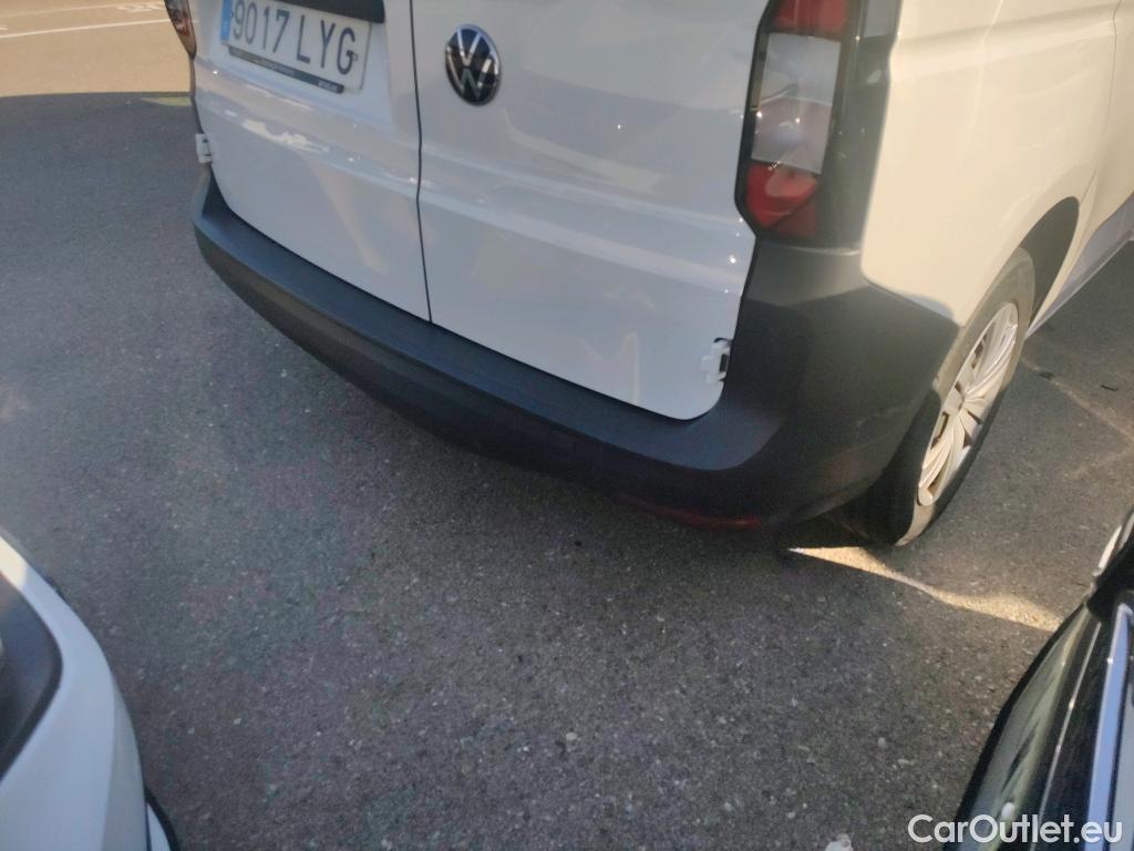  Volkswagen  Caddy VOLKSWAGEN  / 2020 / 4P / monovolumen Kombi 2.0 TDI 75kW (102CV) turismo #9