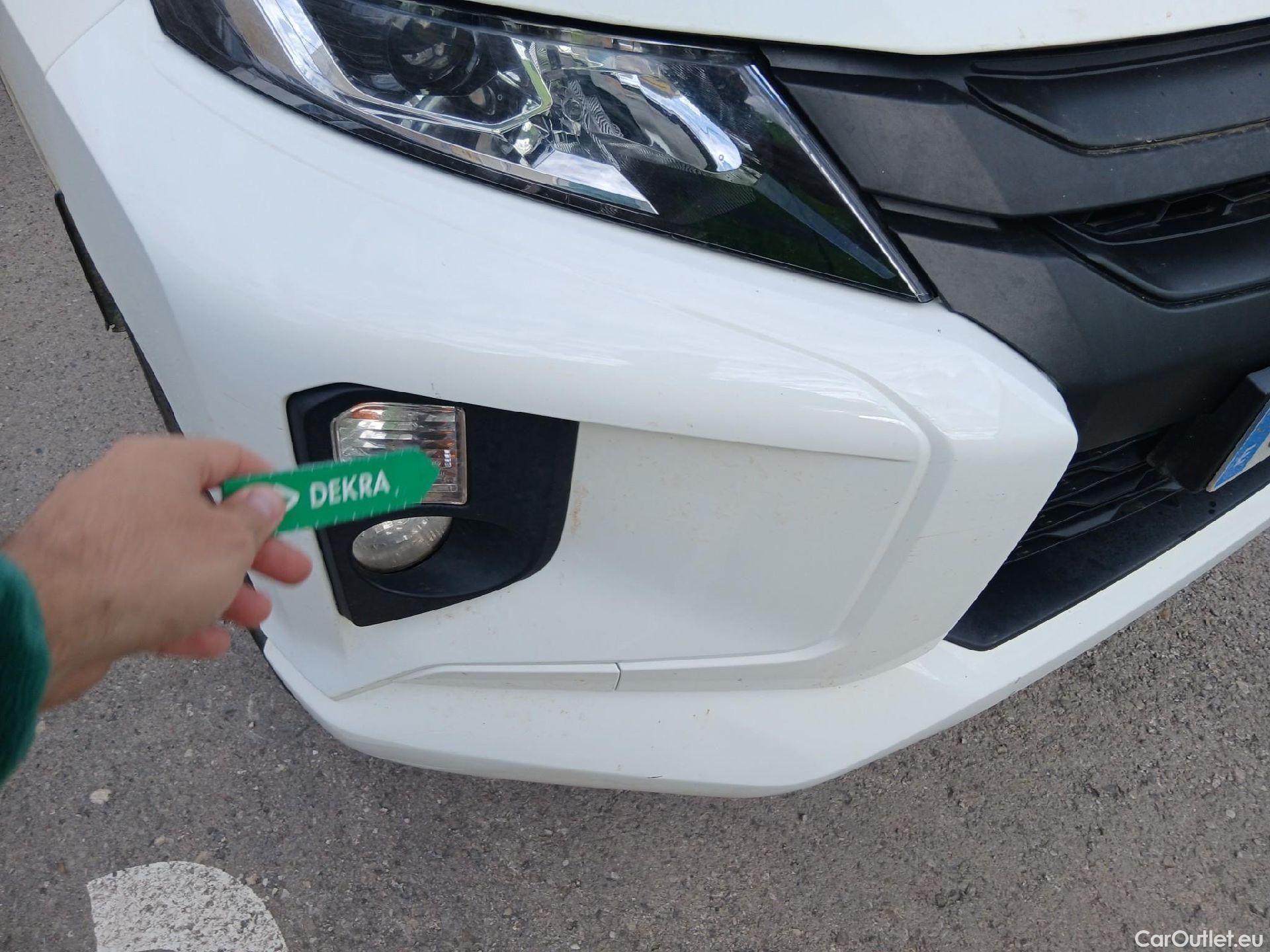  Mitsubishi  L200 MITSUBISHI  / 2019 / 4P / pickup doble cabina D/C 220 DI-D M-Pro Auto #4
