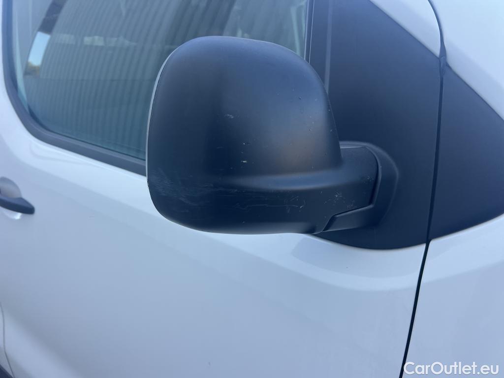 Opel  Vivaro OPEL  / 2019 / 4P / furgón 1.5 Diésel 74kW (100CV) M Std Express (AC) #36