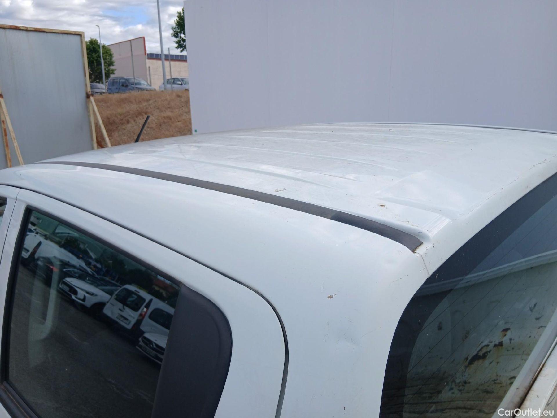  Mitsubishi  L200 MITSUBISHI  / 2019 / 4P / pickup doble cabina D/C 220 DI-D M-Pro Auto #16