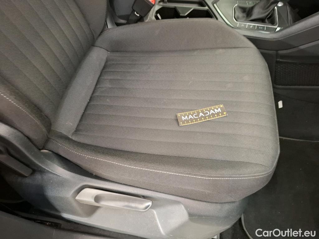  Volkswagen  Tiguan VOLKSWAGEN  Allspace / 2021 / 5P / SUV 1.5 TSI 150 DSG7 LIFE BUSINESS #31