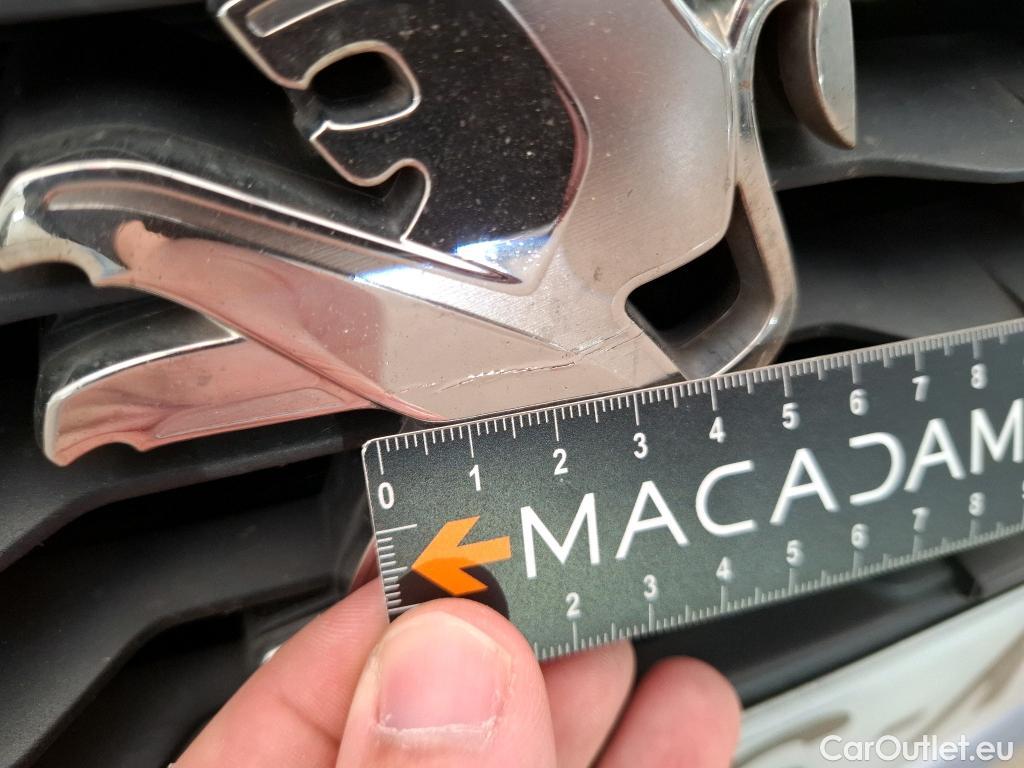  Peugeot  208  Premium 1.5 HDi 100CV BVM6 E6d #2