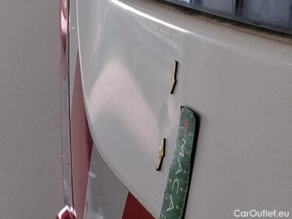  Citroen  Berlingo  Fourgon Club L1 (Court) 1.6 BlueHDi 100CV BVM5 E6 #103