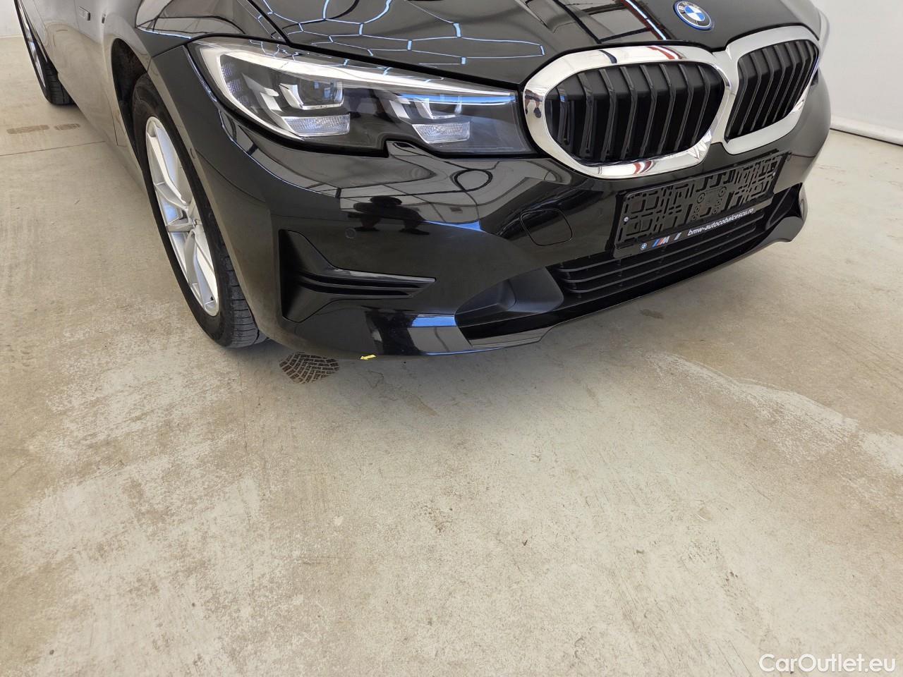 Bmw  Serie 3 2.0 330e xDrive Advantage AT #19