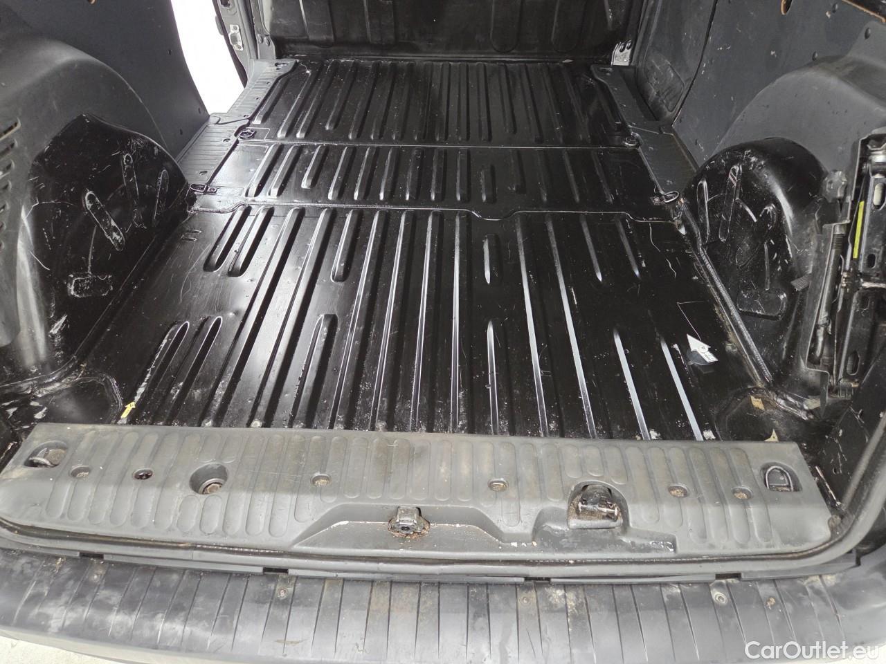  Renault  Kangoo 1.5 Blue dCi 95HP Maxi Confort #88