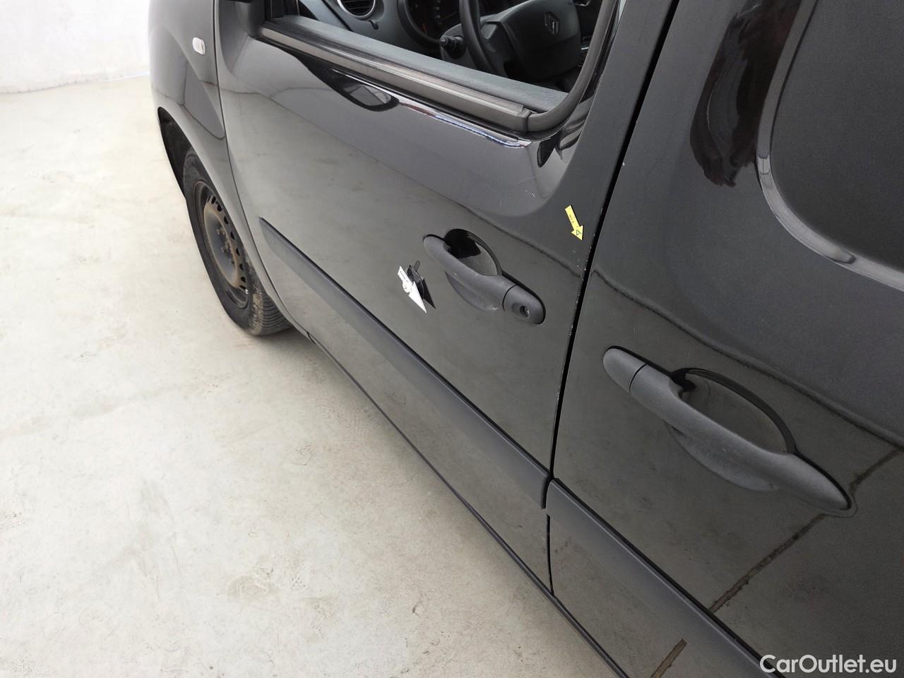  Renault  Kangoo 1.5 Blue dCi 95HP Maxi Confort #1