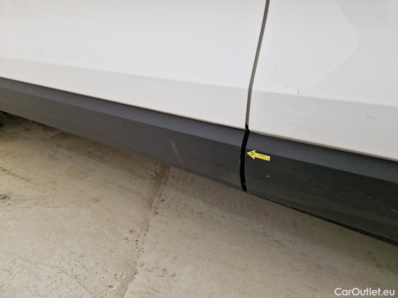 Audi  Q3 35 TFSI #4