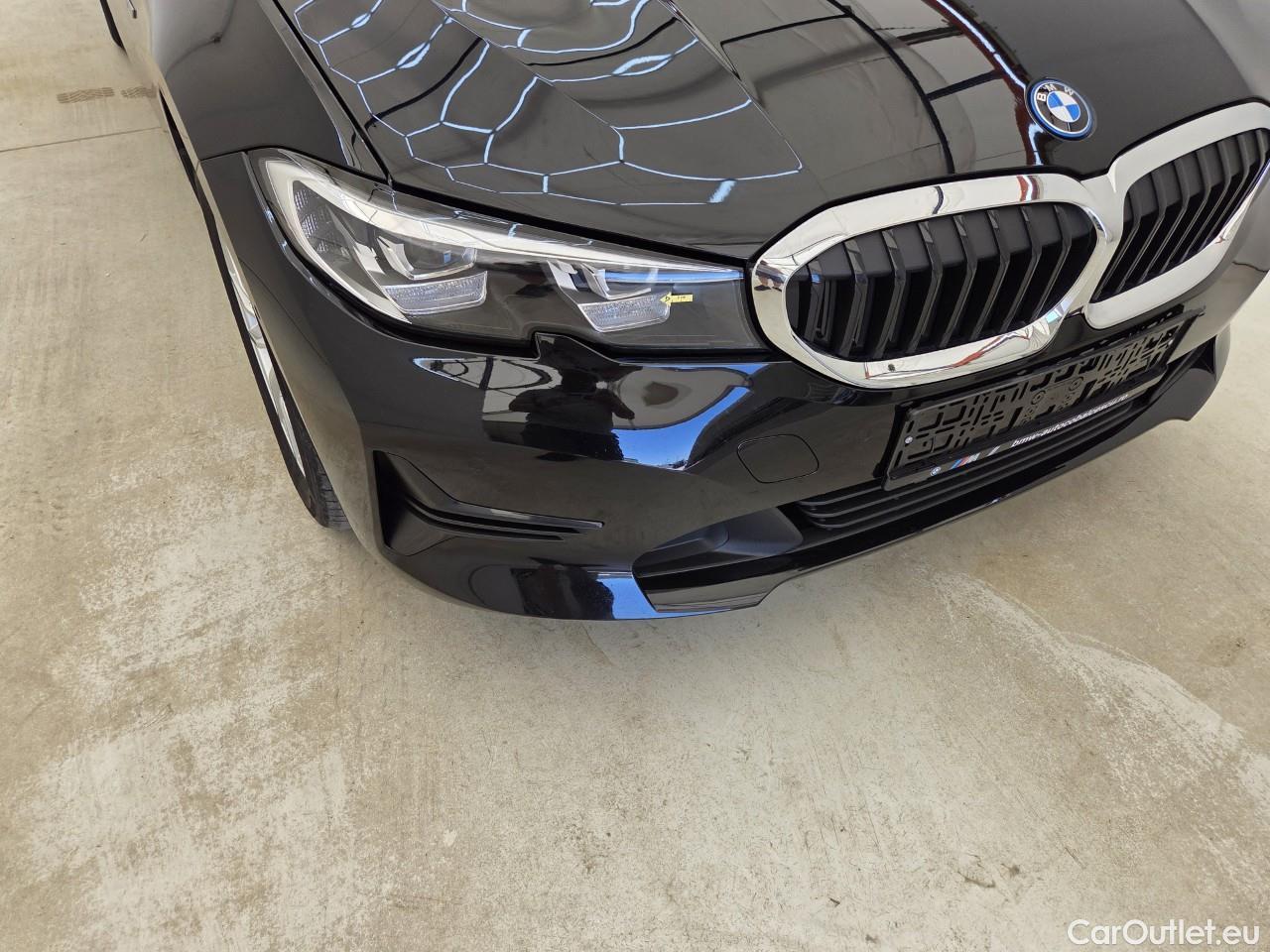  Bmw  Serie 3 2.0 330e xDrive Advantage AT #23