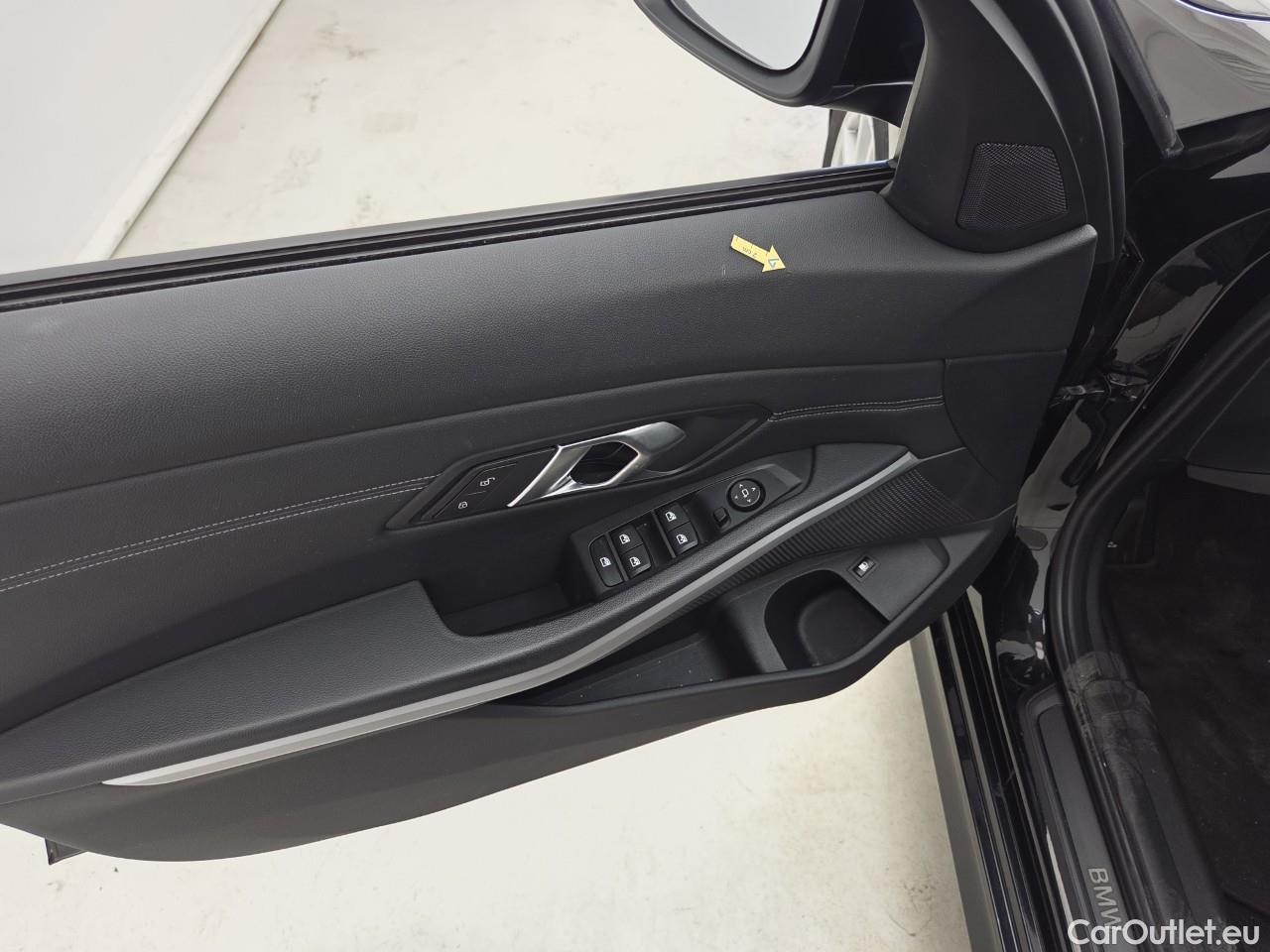  Bmw  Serie 3 2.0 330e xDrive Advantage AT #60