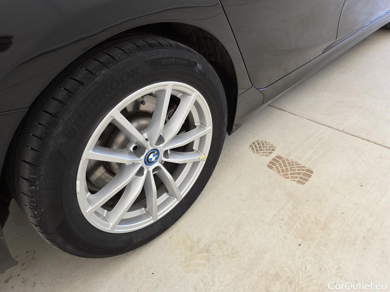  Bmw  Serie 3 2.0 330e xDrive Advantage AT #41