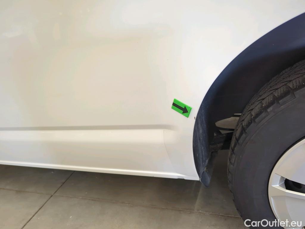  Volkswagen  Transporter KR 2.0 TDI 81KW #23