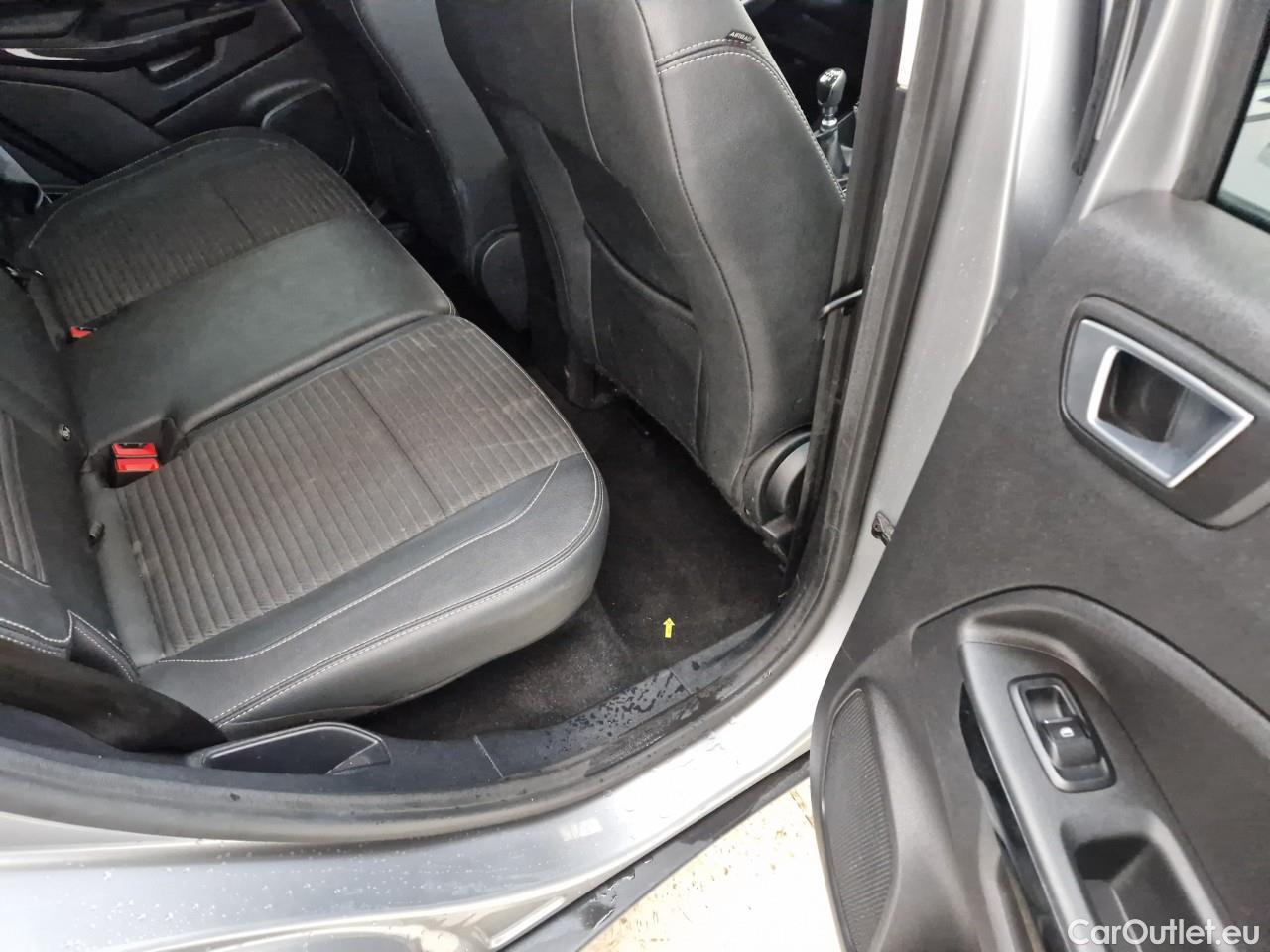  Ford   ECOSPORT 1.0L Fox 125 CP Titanium #32