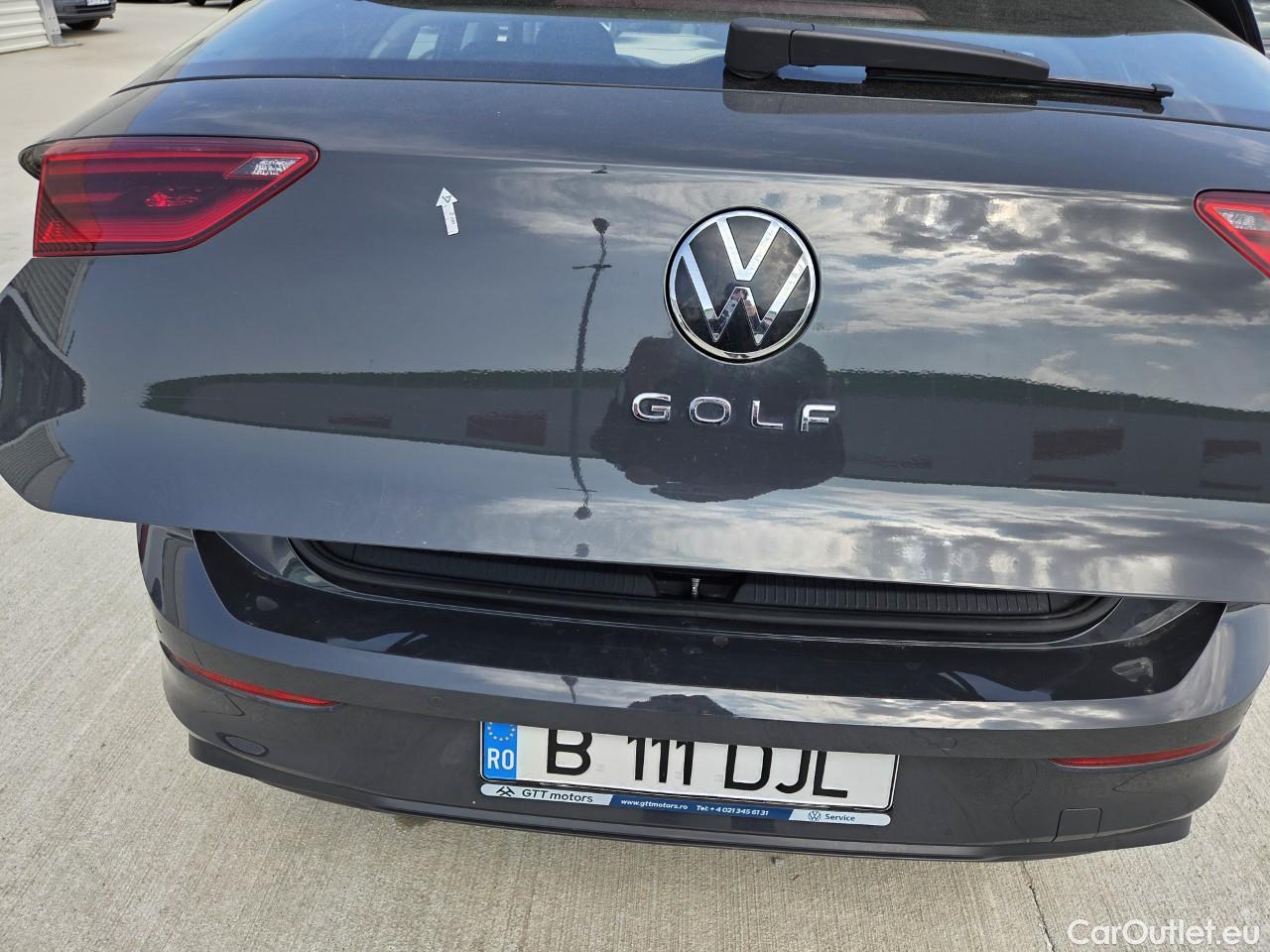  Volkswagen  Golf  Life 1.0 TSI #40