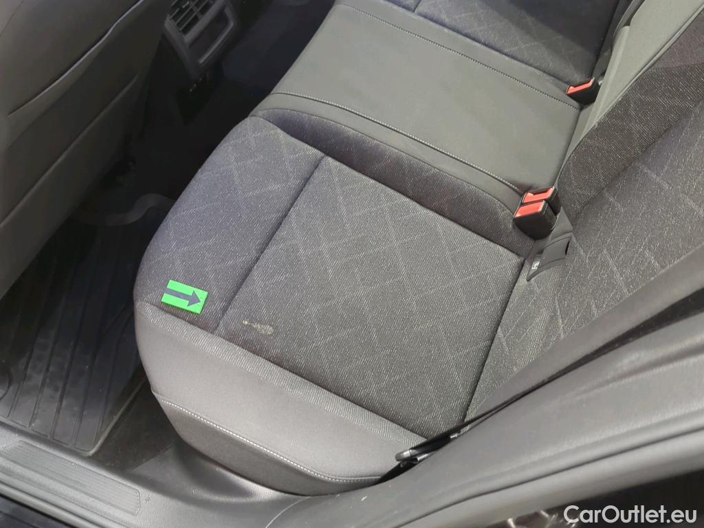  Volkswagen  Golf  Life 1.0 eTSI DSG mild-Hybrid #11