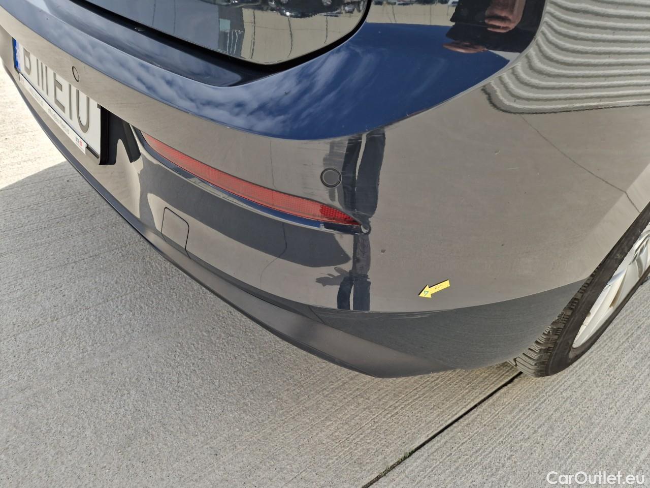  Volkswagen  Golf  Life 1.0 TSI #29