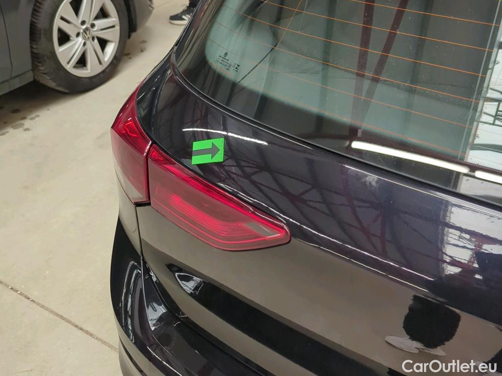  Volkswagen  Golf  Life 1.0 eTSI DSG mild-Hybrid #15