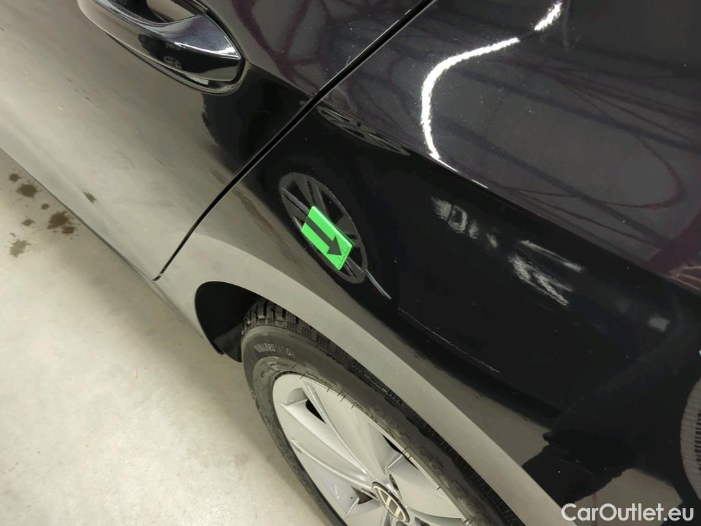  Volkswagen  Golf  Life 1.0 eTSI DSG mild-Hybrid #9