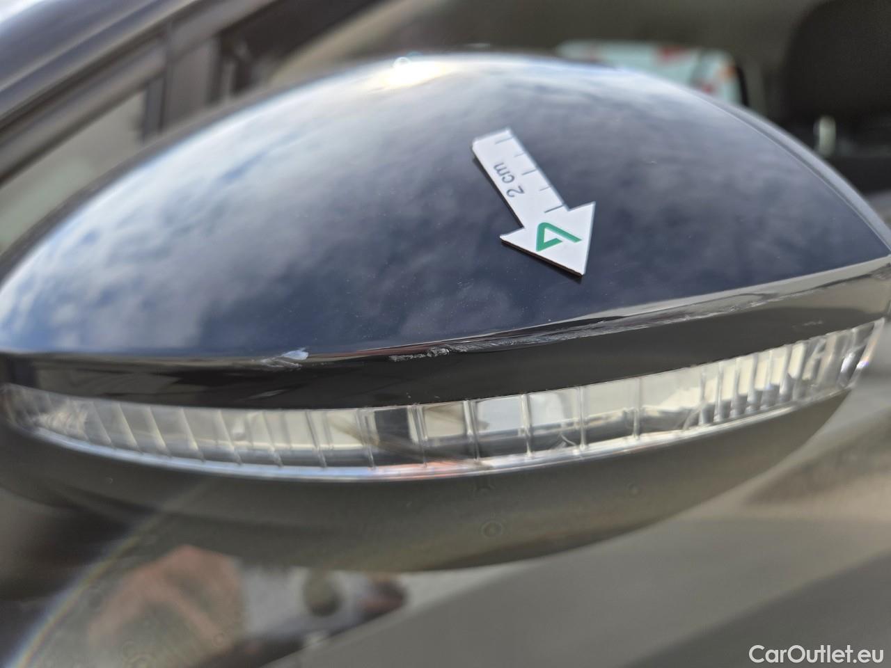  Volkswagen  Golf  Life 1.0 TSI #8