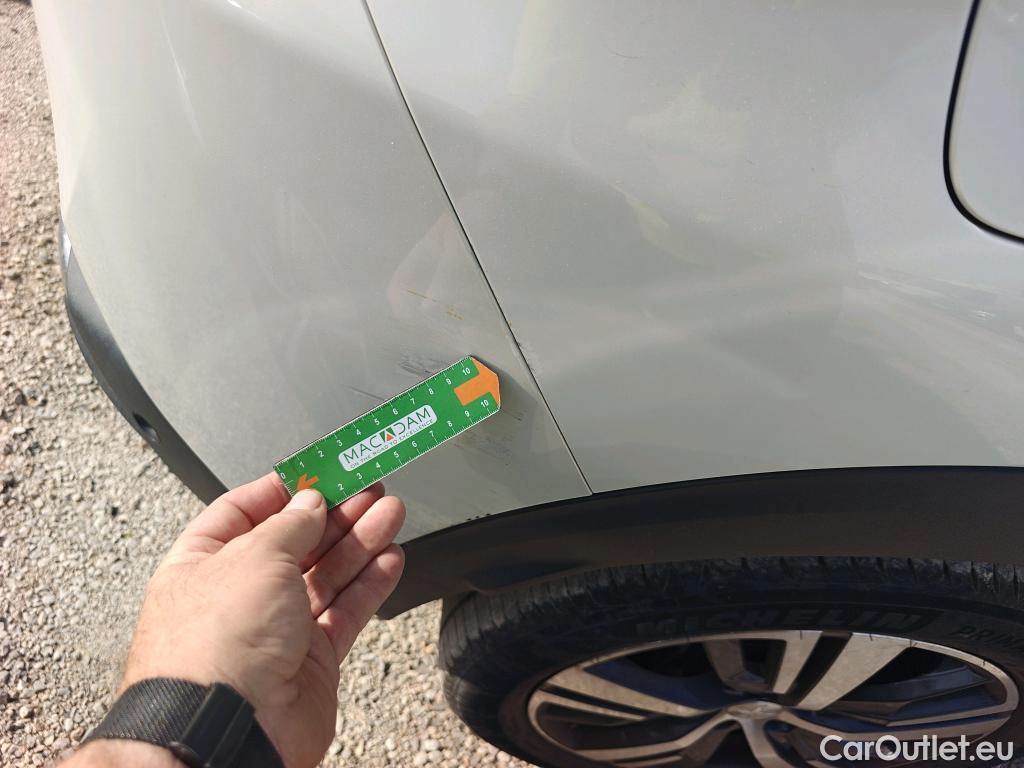  Peugeot  3008 PEUGEOT  / 2020 / 5P / todoterreno 1.5 BlueHDi 96kW S&S Allure Pack EAT8 #17