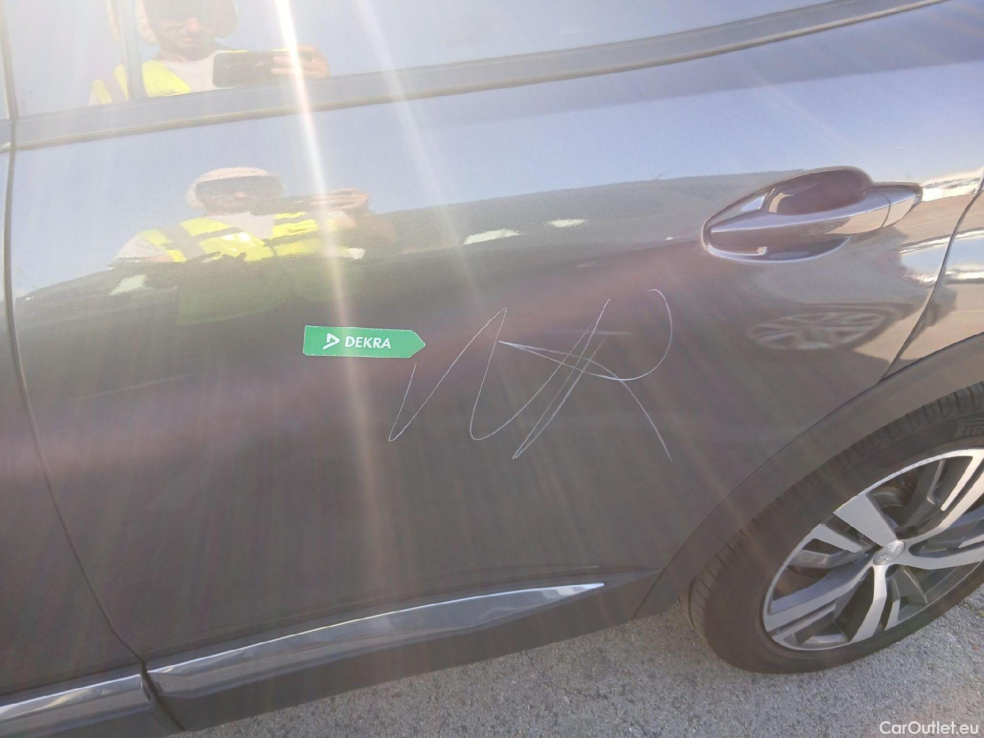  Peugeot  3008 PEUGEOT  Hybrid / 5P / 225 CV e-EAT8 Allure 13 kWh #11