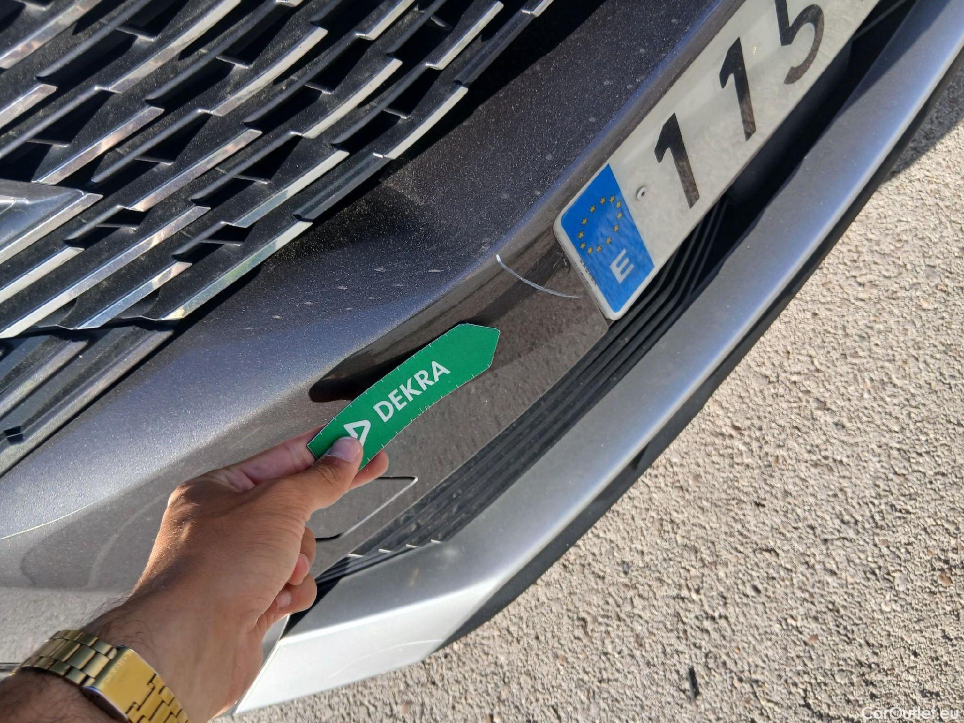  Peugeot  3008 PEUGEOT  Hybrid / 5P / 225 CV e-EAT8 Allure 13 kWh #4