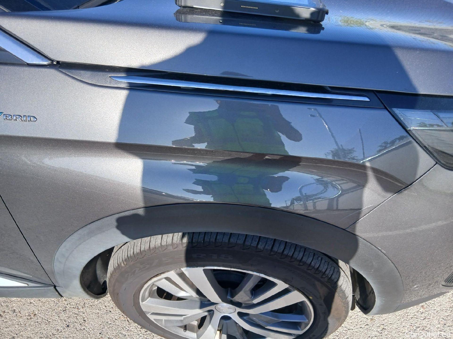  Peugeot  3008 PEUGEOT  Hybrid / 5P / 225 CV e-EAT8 Allure 13 kWh #32